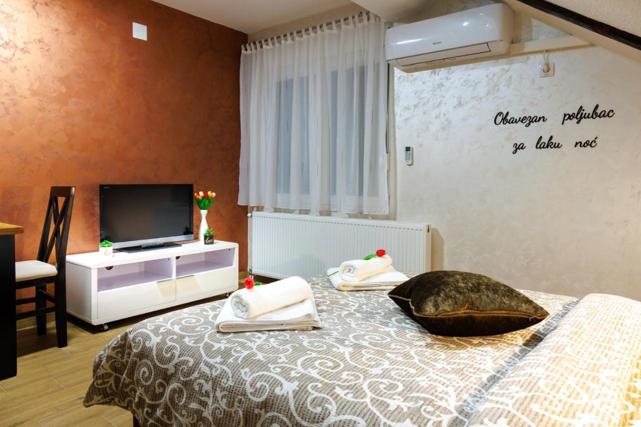 Apartmani Nina 哥鲁拜克 外观 照片