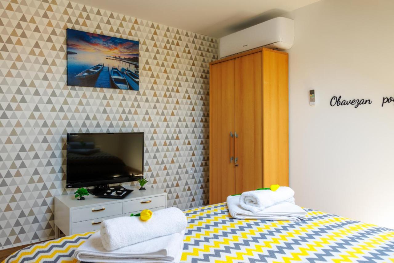 Apartmani Nina 哥鲁拜克 外观 照片